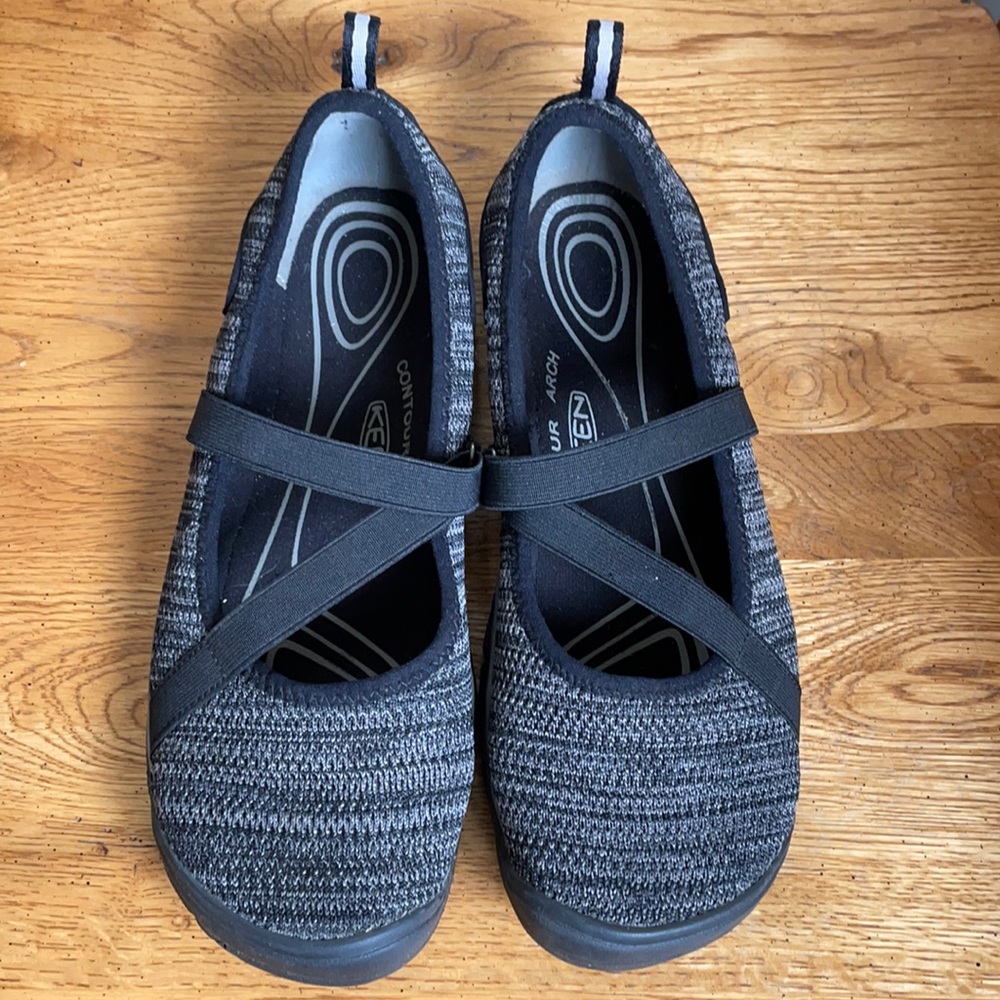 Keen Hush Knit Mary Jane Slip on Shoes Sz 9.5